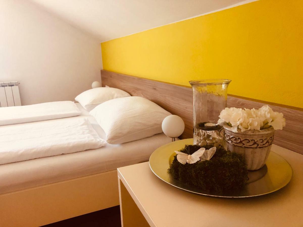 Rooms Jana スルニュ エクステリア 写真